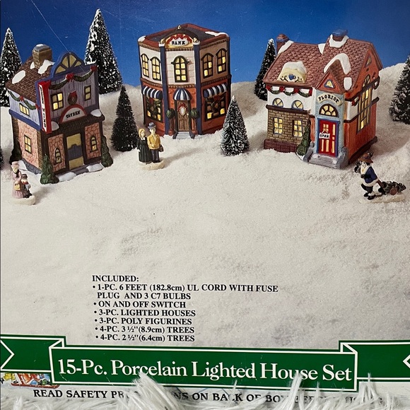 15-Piece Lighted House Set - Festive Multicolor - Picture 3 of 4